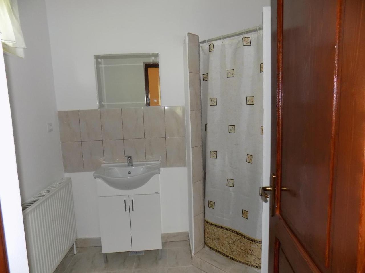 Casa De Vacanta Zsenik Vendeghaz Sovata Exterior photo